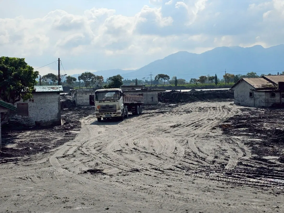 579165653 1257077206457109 1861210586978084062 N